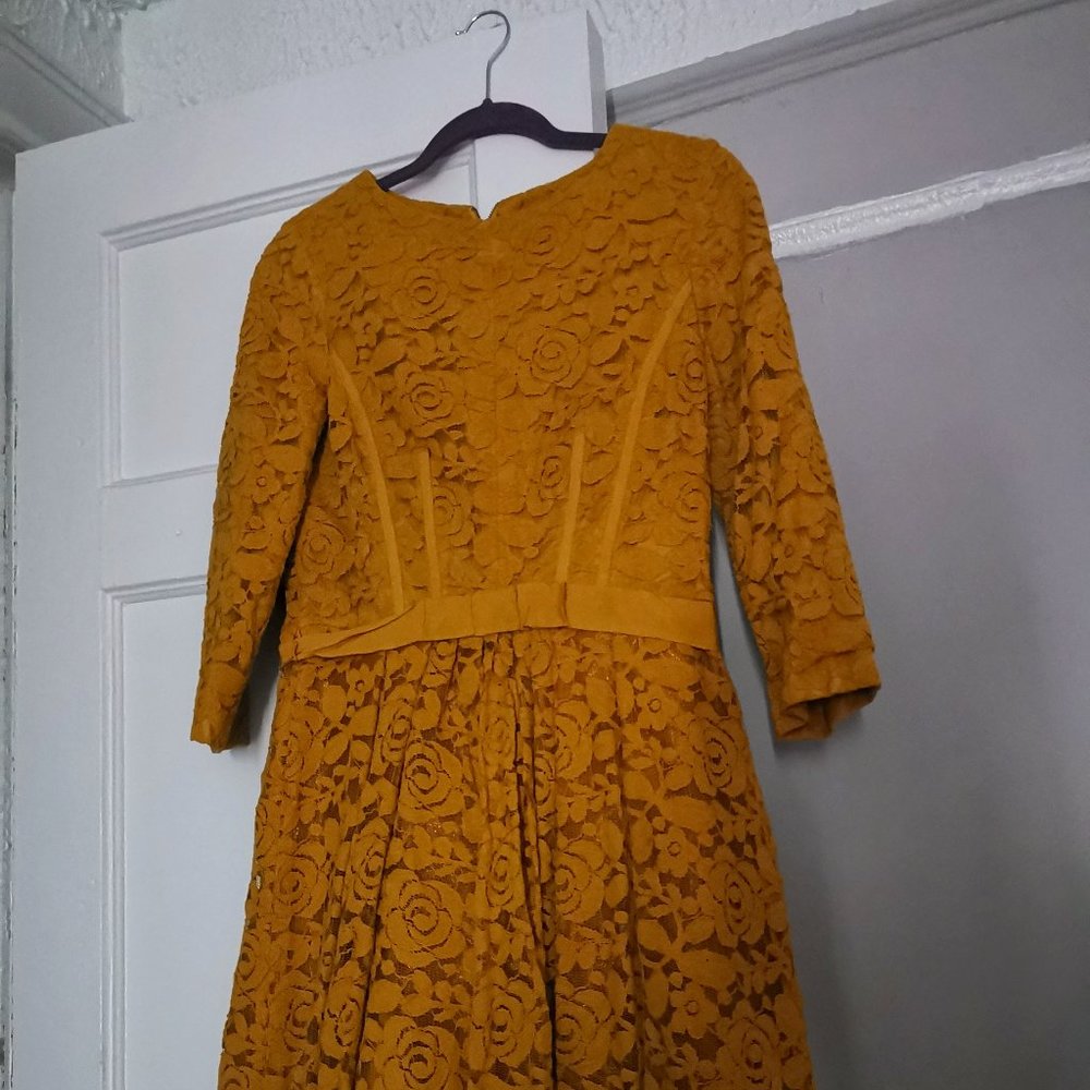 TAYLOR DESIGN Mustard lace yellow dress! Perfect for fall